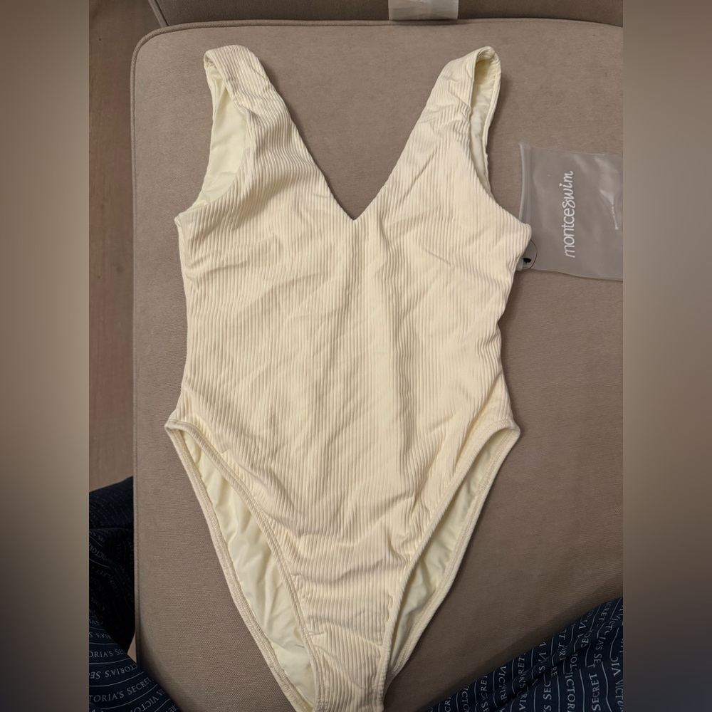 montce one piece